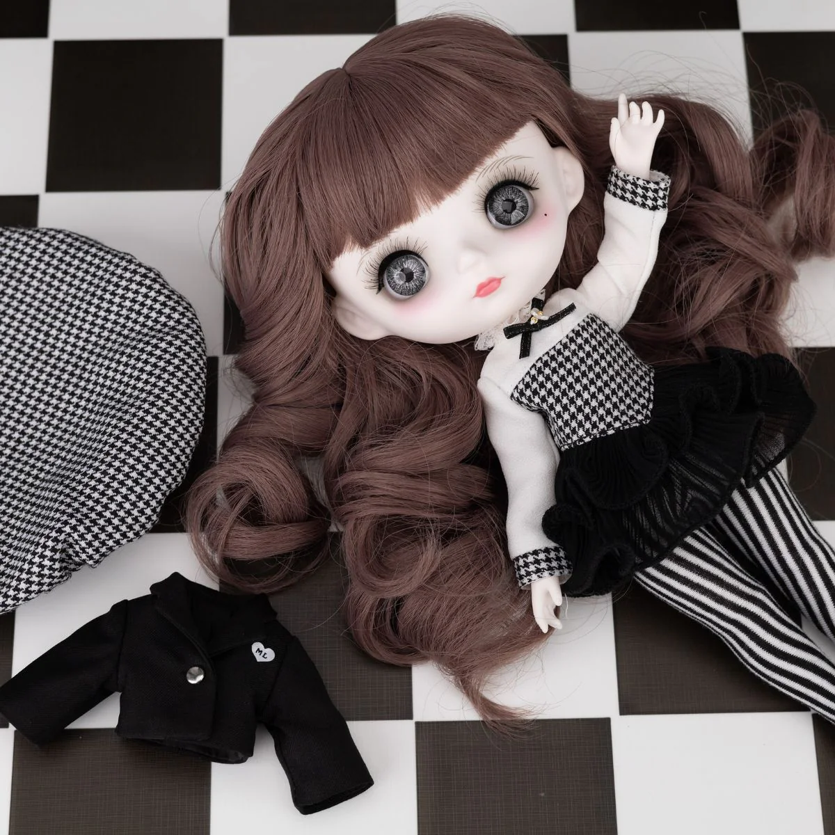 Thumbnail 3